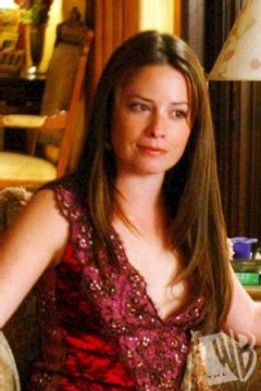 charmedone_CH-Piper-GL-07_2x3_240.jpg