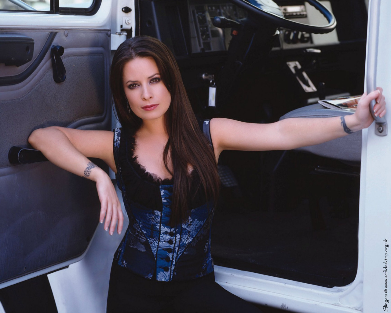 Holly_Marie_Combs_017.jpg